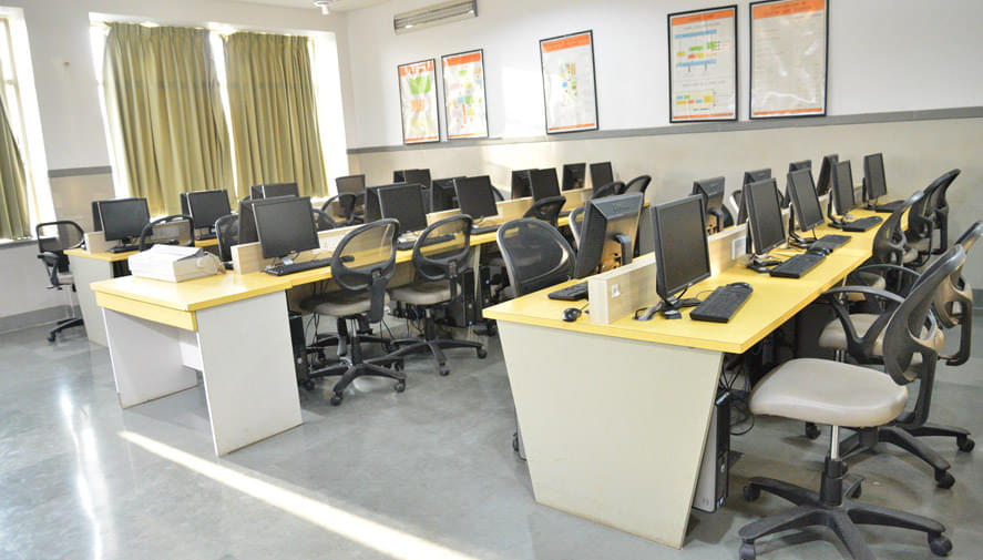 Sandip Polytechnic Nashik Laboratory (Computer Department) photo 5